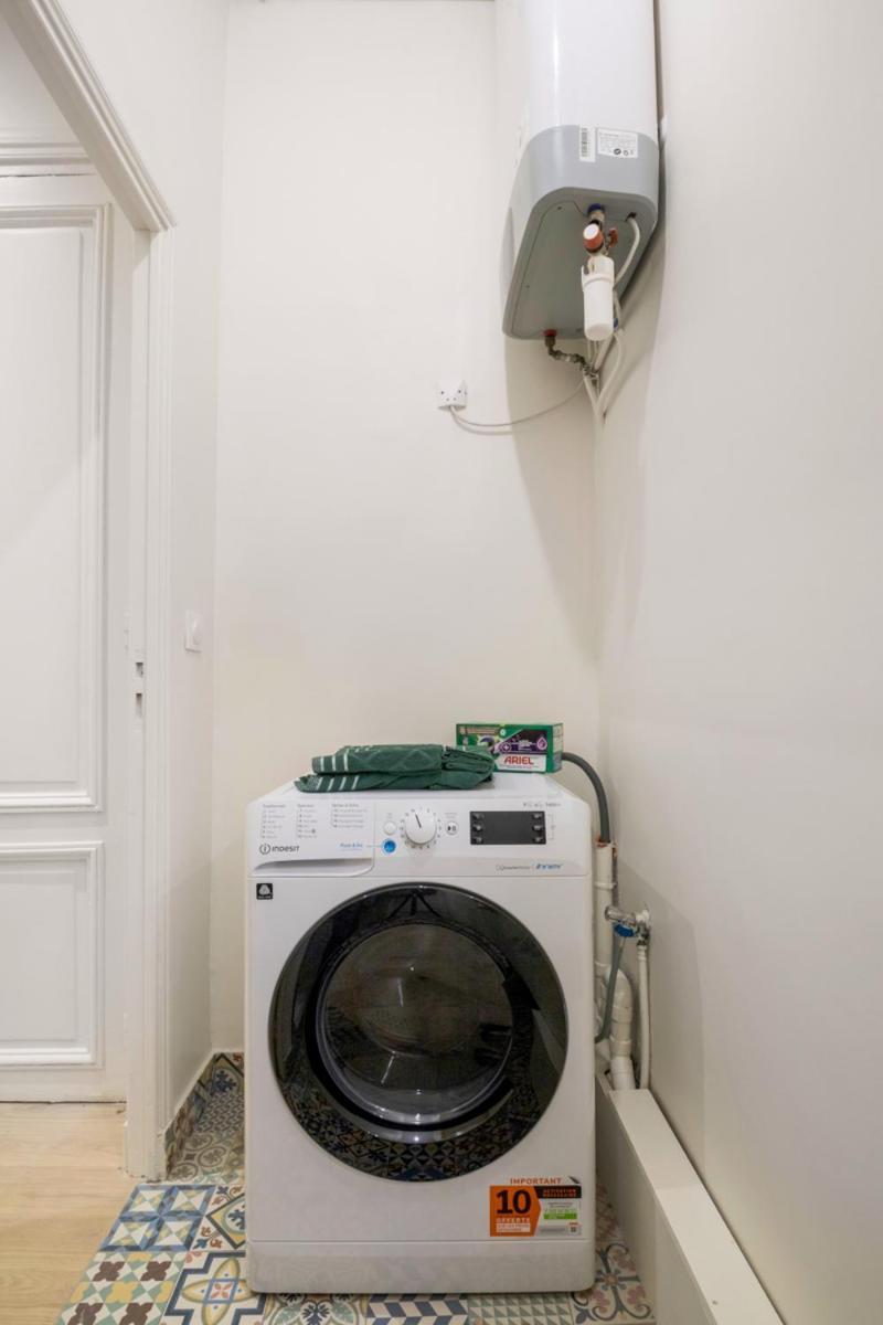 Au Coeur Des Batignolles -bail Mobilite - 1 Appartement Parijs