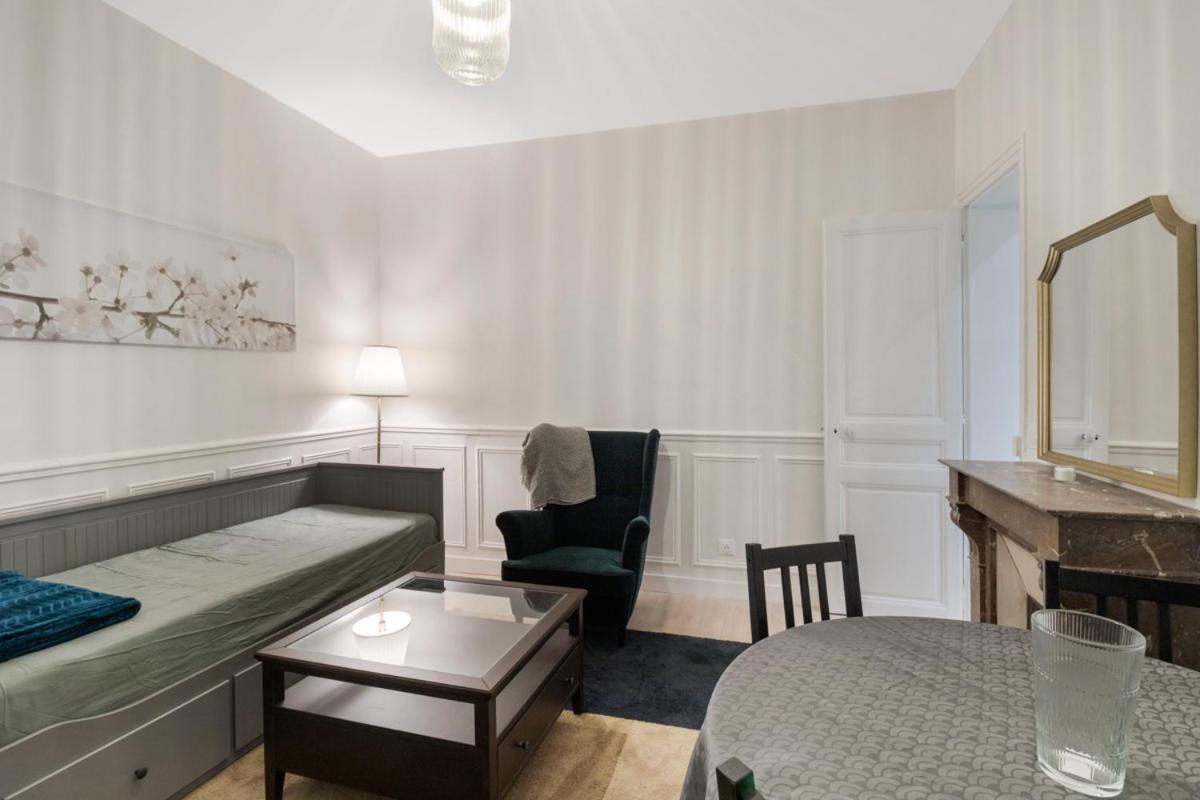Au Coeur Des Batignolles -bail Mobilite - 1 Appartement Parijs